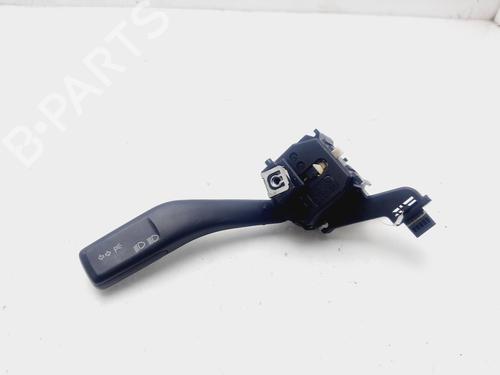 Used Steering column stalk SKODA OCTAVIA II (1Z3) 1.9 TDI (105 hp) 25714644