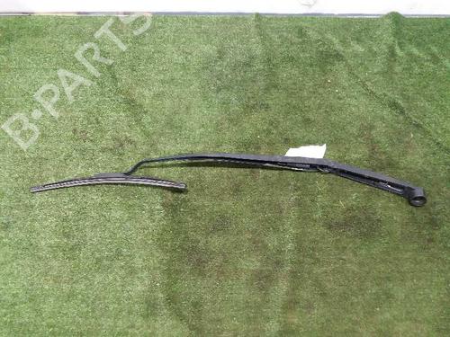 Used Front windshield wiper arm HYUNDAI TUCSON (TL, TLE) 1.7 CRDi (116 hp) 3665557