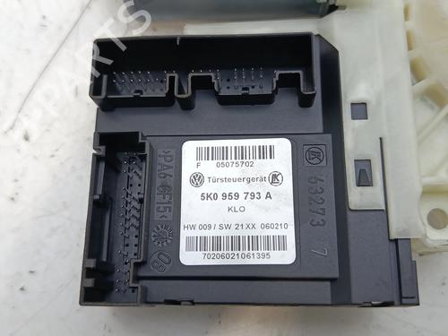 Rudehejsemotor forskærm venstre VW GOLF VI (5K1)  | BP29746575E21