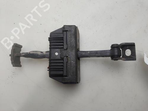 Dørhængsel/Dørbegrænser Dørhængsel/Dørbegrænser BMW 5 (E60) 525 d (177 hp) 36890347 36890347