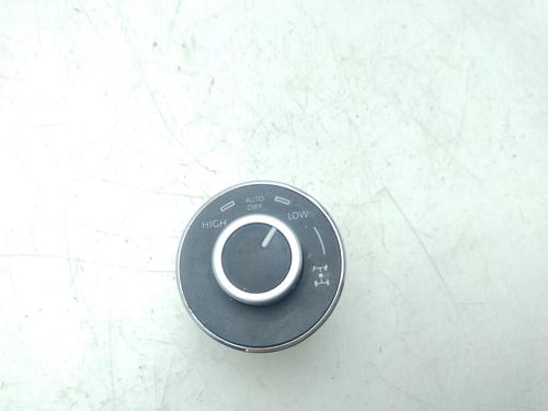 Used Switch VW TOUAREG (7LA, 7L6, 7L7) 5.0 V10 TDI (313 hp) 29933730