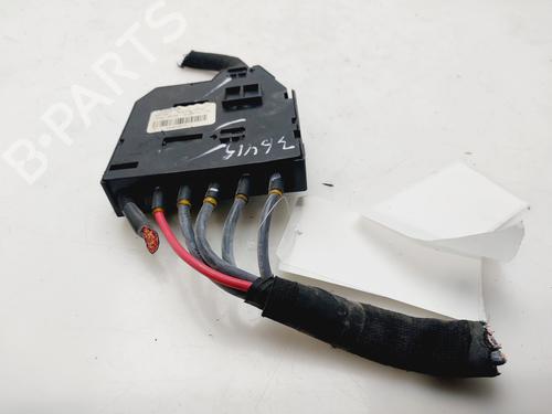 Used Fuse box PEUGEOT 3008 II SUV (MC_, MR_, MJ_, M4_) 1.5 BlueHDi 130 (131 hp) 26185981