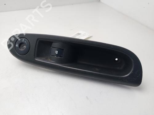Used Right front window switch Right front window switch RENAULT CLIO II (BB_, CB_) 1.5 dCi (B/CB08) (82 hp) 35785022 35785022