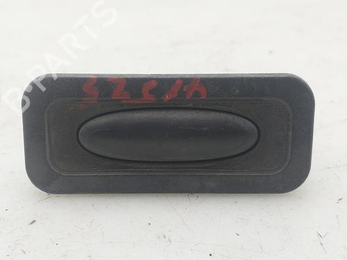 Bagagerumshåndtag Bagagerumshåndtag RENAULT MEGANE III Grandtour (KZ0/1) [2008-2016] 37018565 37018565