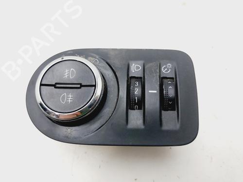 Used Headlight switch OPEL CORSA D (S07) [2006-2015]  27374656