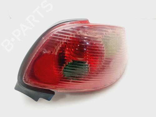 Used Right taillight PEUGEOT 206 CC (2D) 1.6 16V (2DNFUF, 2DNFUR) (109 hp) 32229517