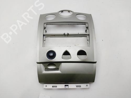 Midtkonsoll RENAULT MEGANE II (BM0/1_, CM0/1_) [2001-2012]  30296548