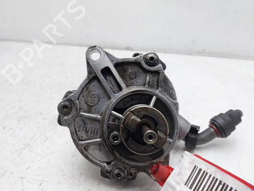 Used Vacuum pump MERCEDES-BENZ CLK (C209) CLK 270 CDI (209.316) (170 hp) 16887045