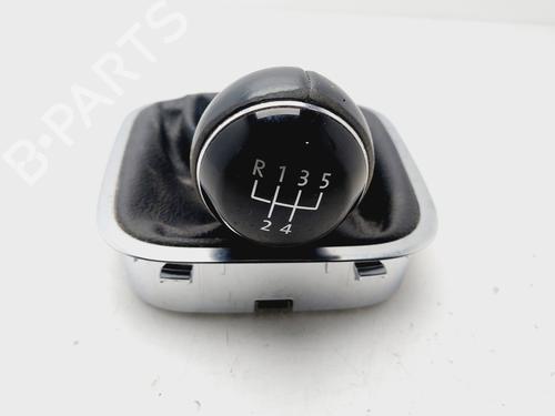 Used Shift knob Shift knob VW POLO V (6R1, 6C1) 1.2 (60 hp) 25798703 25798703