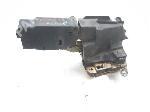 Used Rear left lock Rear left lock VOLVO S40 I (644) 1.9 DI (115 hp) 10232997 10232997