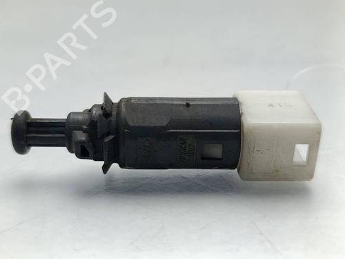 Used Switch Switch RENAULT KANGOO (KC0/1_) 1.5 dCi (57 hp) 40218653 40218653
