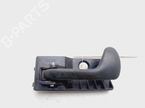 Used Front left interior door handle FIAT PUNTO (176_) 1.7 TD (176AT) (63 hp) 22383578