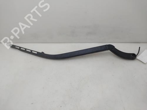 Used Front windshield wiper arm Front windshield wiper arm 37151300 37151300