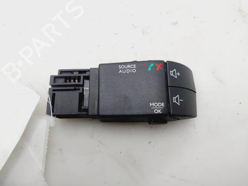 Used Switch RENAULT CLIO IV (BH_) [2012-2021]  31091184