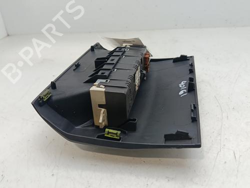 Display monitor PEUGEOT PARTNER Box Body/MPV | BP30680988C48