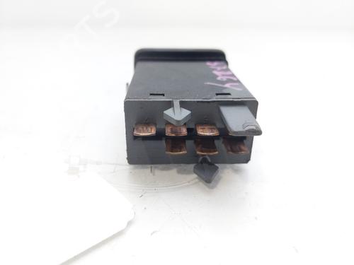 Warning switch VW GOLF IV (1J1)  | BP24880534I22 