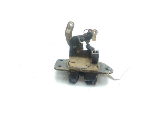 Used Tailgate lock HYUNDAI SANTA FÉ I (SM) 2.0 CRDi 4x4 (113 hp) 26602539