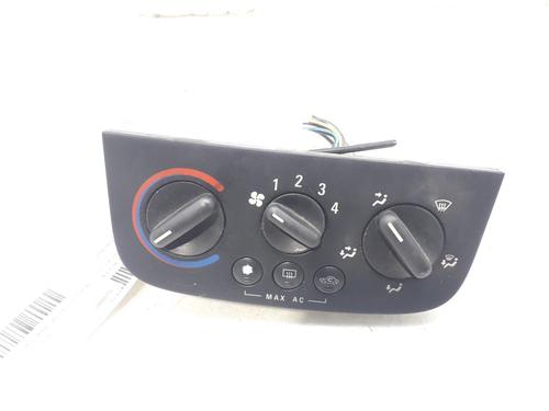 climate-control-opel-corsa-c-x01-09196202-2000-2001-2002-2003-2004-2005-2006-2007-2008-2009-10042707 main image