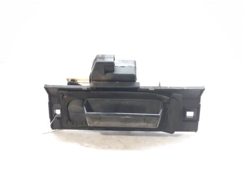 Used Tailgate handle PEUGEOT 206 Hatchback (2A/C) 1.9 D (69 hp) 12410164