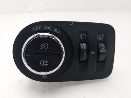 headlight-switch-opel-astra-k-b16-2015-2016-2017-2018-2019-2020-2021-2022-32986151 main image