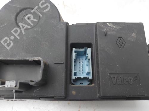 Climate control RENAULT MEGANE II Saloon (LM0/1_)  | BP17465797I5 