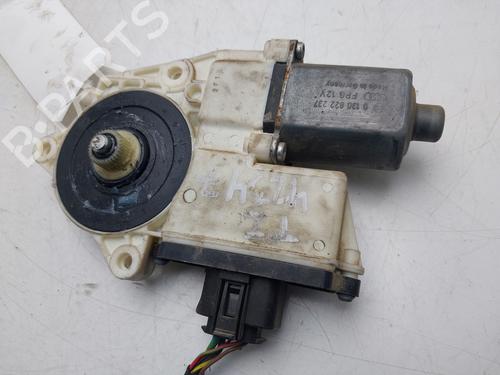 Left rear window motor BMW X3 (E83) xDrive 20 d | BP38202822E23 - Image 4