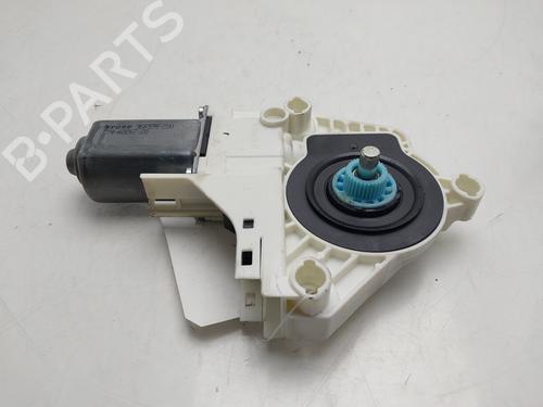 Used Right front window motor Right front window motor AUDI A4 B8 (8K2) 2.0 TDI (120 hp) 32744402 32744402