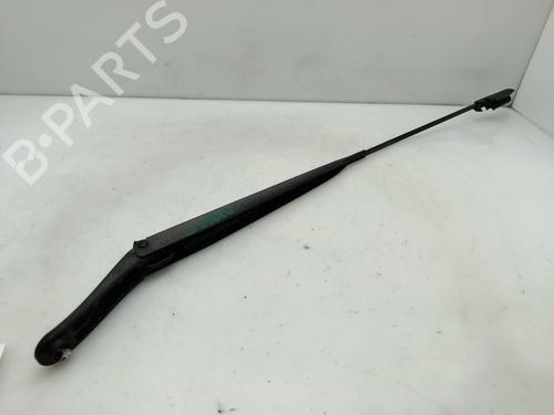 Used Front windshield wiper arm RENAULT LAGUNA III Grandtour (KT0/1) 2.0 dCi (KT07, KT0J, KT14, KT1A, KT1S) (131 hp) 29956532