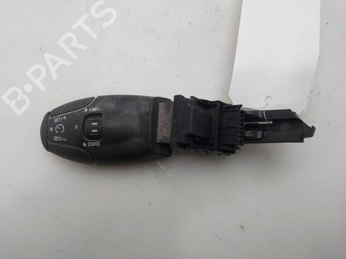 switch-peugeot-partner-tepee-2008-35944638 main image