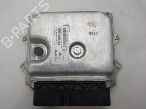 Used Engine control unit (ECU) Engine control unit (ECU) FIAT 500 (312_) 0.9 (312AXG1A, 312.AXG11) (86 hp) 35789307 35789307