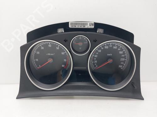 instrument-cluster-opel-astra-h-a04-2004-2005-2006-2007-2008-2009-2010-2011-2012-2013-2014-33954998 main image