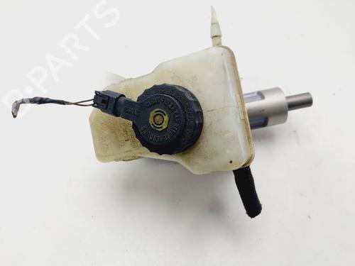 Used Brake master cylinder BMW 3 (E90) 318 d (143 hp) 25721168