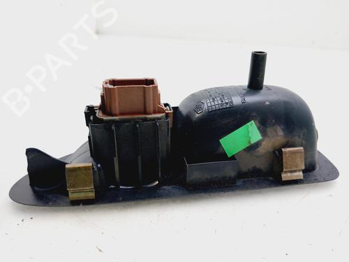 Right rear window switch RENAULT LAGUNA II (BG0/1_) 1.9 dCi (BG1A, BG1V) | BP29982143I28