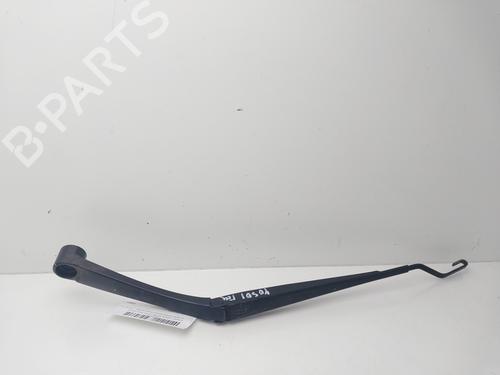 Used Front windshield wiper arm HYUNDAI TUCSON (TL, TLE) [2015-2023]  31959916