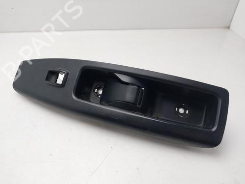 Used Front right interior door handle Front right interior door handle 36781158 36781158