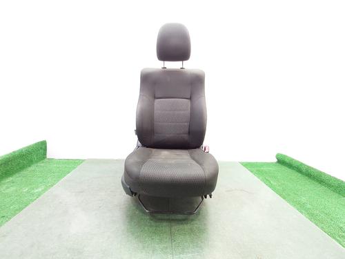Used Right front seat TOYOTA AVENSIS Saloon (_T27_) 2.0 D-4D (ADT270_, ADT270R) (124 hp) 23399980