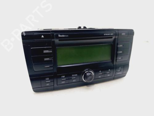 Used Radio SKODA OCTAVIA II (1Z3) 1.9 TDI (105 hp) 30402495