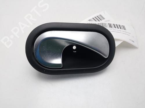 Maneta interior delantera derecha Maneta interior delantera derecha RENAULT MEGANE II Coupé-Cabriolet (EM0/1_) [2003-2010] 33754890 33754890