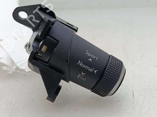 Comutador LEXUS UX (_AA1_, _AH1_, _MA1_) 250h (MZAH10) (184 hp) 32986170