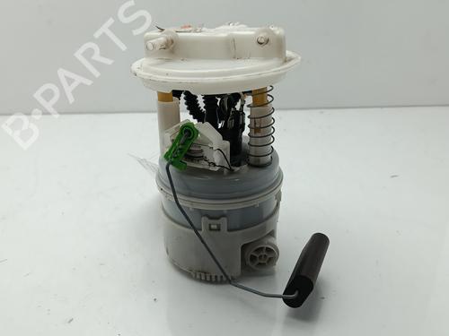 Used Fuel pump DACIA DUSTER (HM_) 1.5 dCi 110 (HMAB) (109 hp) 30709716