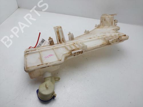 Used Windscreen washer tank PEUGEOT 3008 II SUV (MC_, MR_, MJ_, M4_) [2016-2025]  28088627