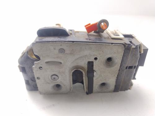 Used Front left lock DODGE CALIBER 2.0 CRD (140 hp) 31028563