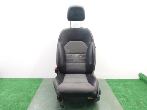 Left front seat MERCEDES-BENZ GLA-CLASS (X156) GLA 200 CDI / d (156.908) | BP26694173C15 