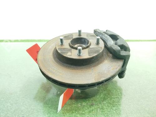 Used Right front steering knuckle NISSAN ALMERA II (N16) 2.2 dCi (112 hp) 32509420