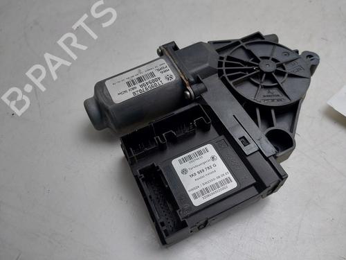 Used Right front window motor Right front window motor SKODA OCTAVIA II (1Z3) 1.9 TDI (105 hp) 35813832 35813832