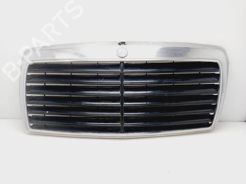 Used Grille MERCEDES-BENZ 124 Saloon (W124) 230 E Cat (124.023) (132 hp) 27864295