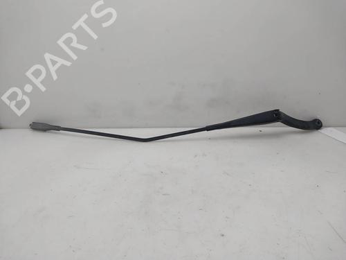 Used Front windshield wiper arm Front windshield wiper arm 39202890 39202890
