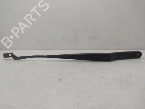 Used Front windshield wiper arm Front windshield wiper arm 37282577 37282577