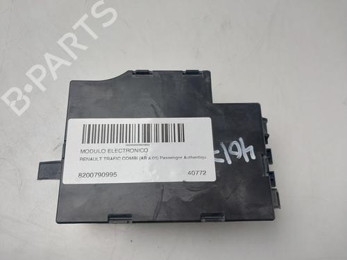 Used Electronic module RENAULT TRAFIC II Bus (JL) [2001-2026]  32397236