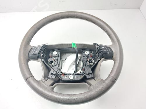 Volant VOLVO XC90 I (275) D5 AWD (185 hp) 31876964